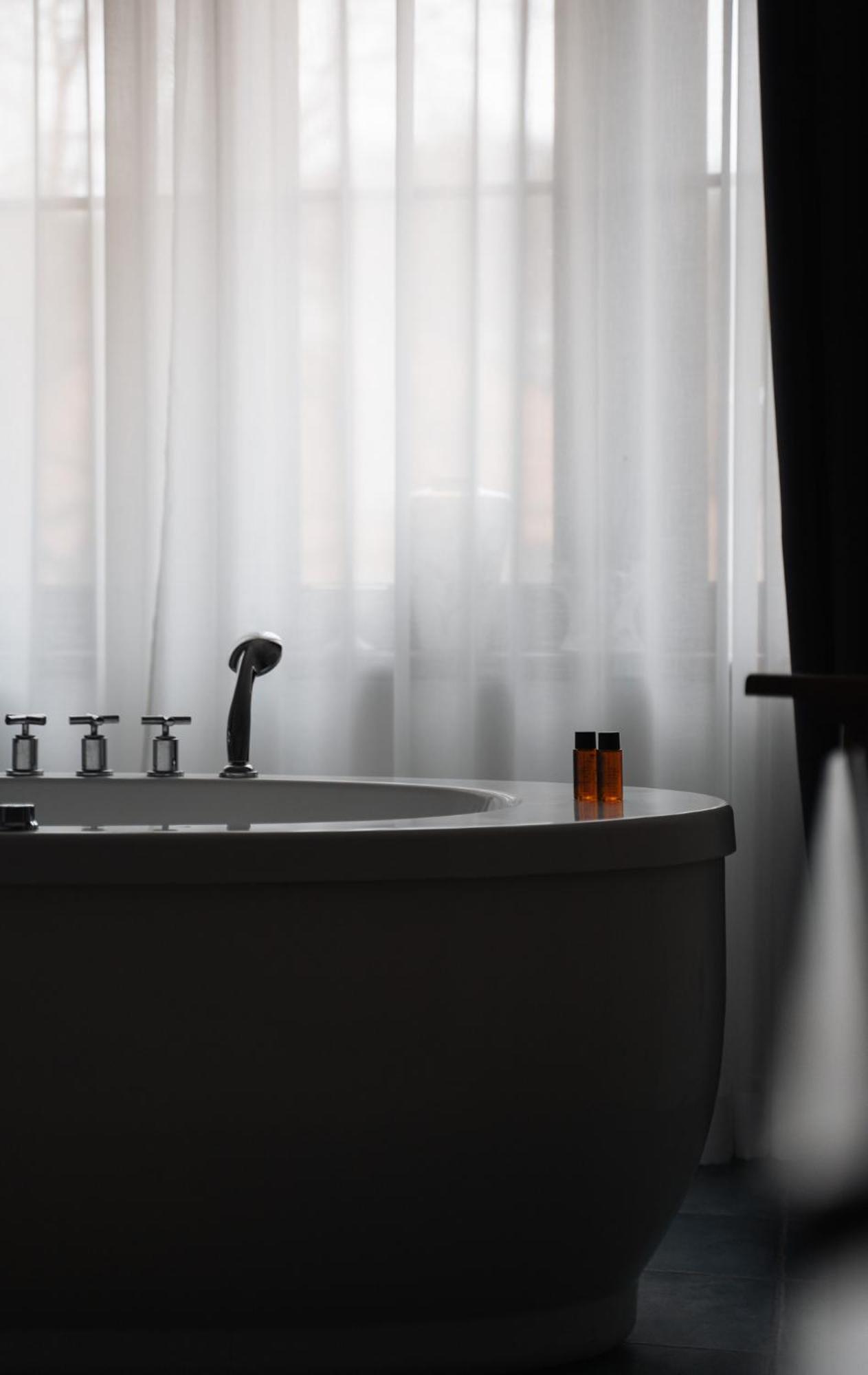 Folwark Wielka Wies - Palac Pod Debem Glowczyce Ngoại thất bức ảnh
